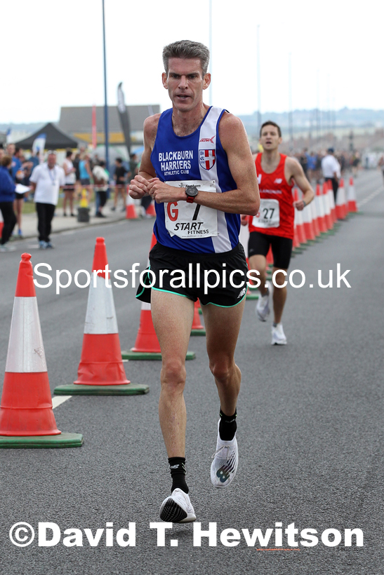 Senior mens 6 stage relay, 2021 Northern 6 and 4 Stage and Young Athletes Road Relays, Redcar. Photo: David T. Hewitson/Sports for All Pics